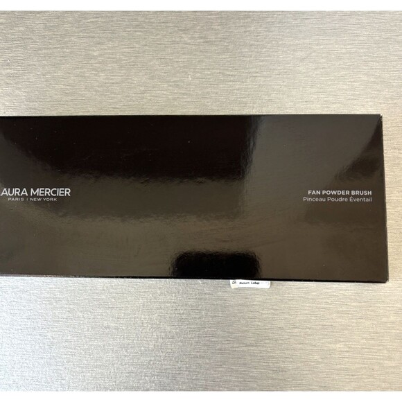 Laura Mercier Fan Powder Brush Pressed & Loose Powder Brush New in Box - Picture 5 of 5